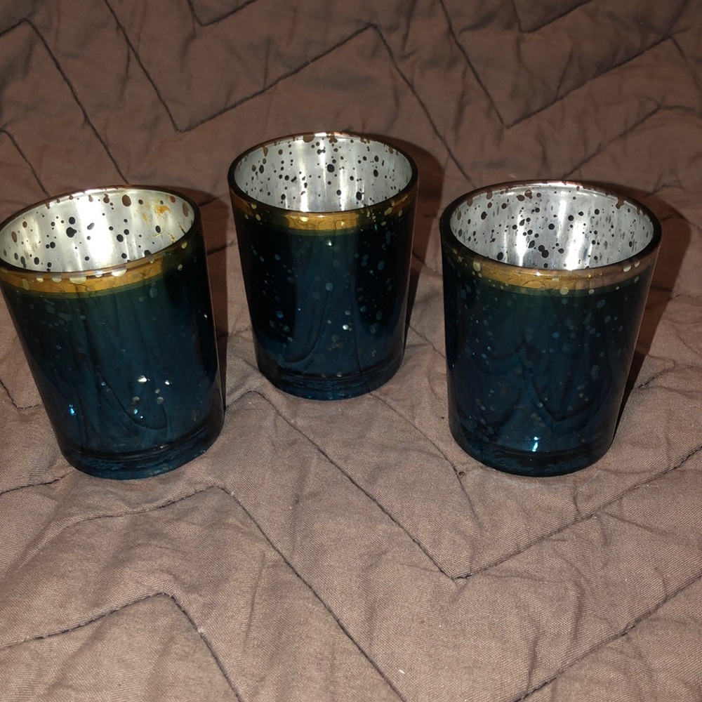 3 Kate Aspen tea light votives. Glass.